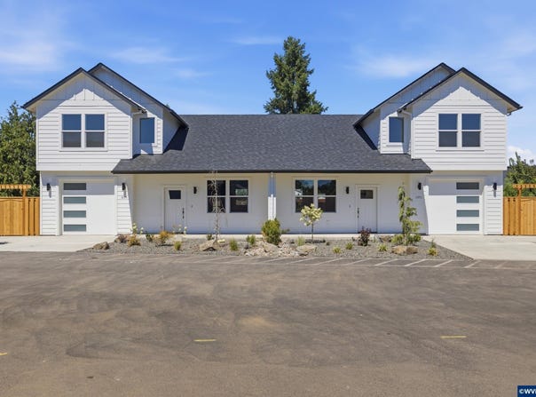 1251 Brown (-1255) St, Woodburn, OR 97071