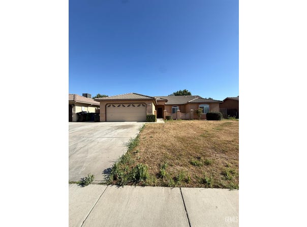 421 Karla Street, Shafter, CA 93263
