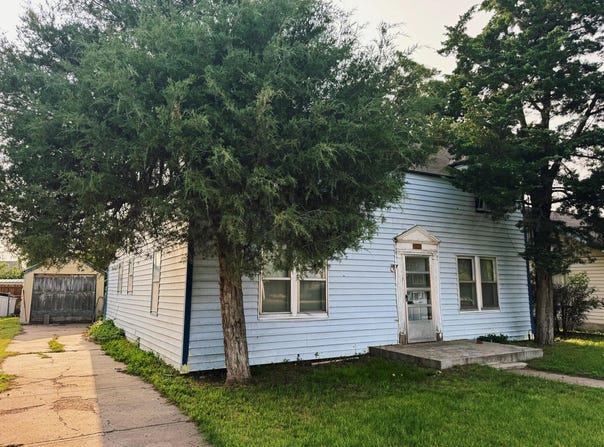 818 S Amherst Street, Perryton, TX 79070