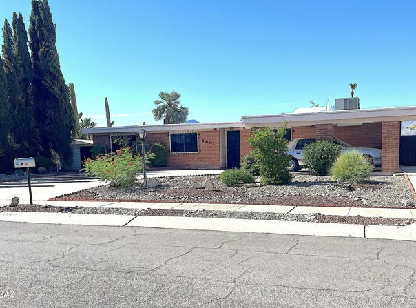 8601 E Mabel Place, Tucson, AZ 85715