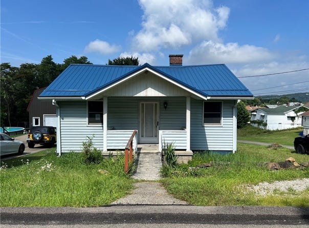 906 Allegheny Ave, Plum Boro, PA 15068