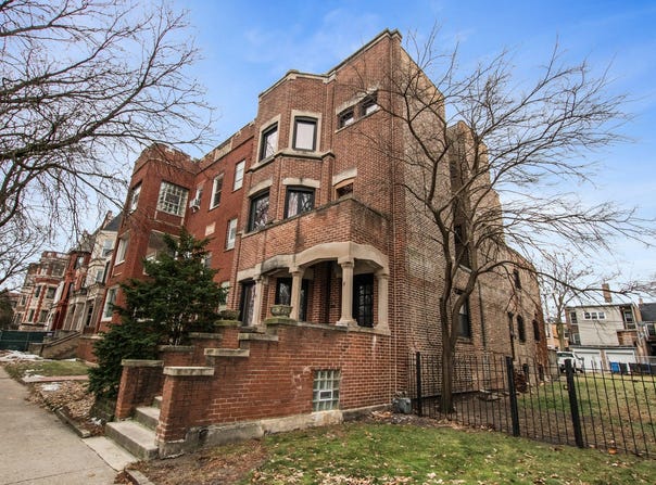 823 E Drexel Square, Chicago, IL 60615