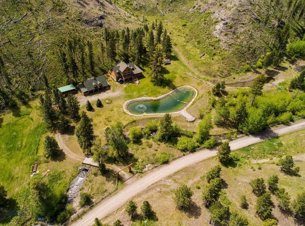 101 W Bridger Creek Road, Big Timber, MT 59011