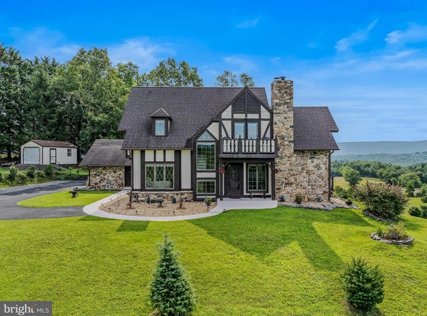 157 TOP MEADOW LANE, BERKELEY SPRINGS, WV 25411