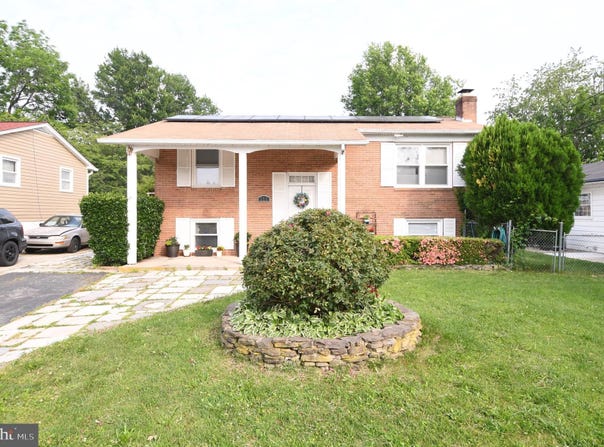 111 SPRING STREET, GAITHERSBURG, MD 20877