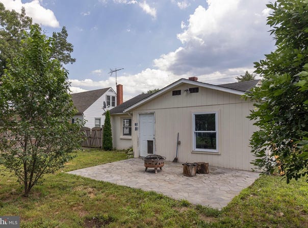 143 DOWELL J CIRCLE, WINCHESTER, VA 22602