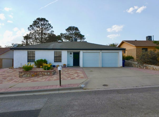 709 Porras Drive, El Paso, TX 79912