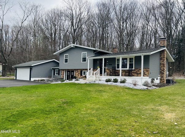 895 Coach Road, Cresson, PA 16630