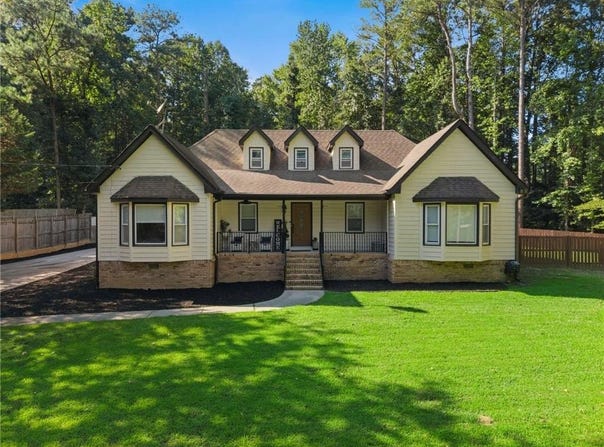 3525 Rock Falls Drive, Snellville, GA 30039
