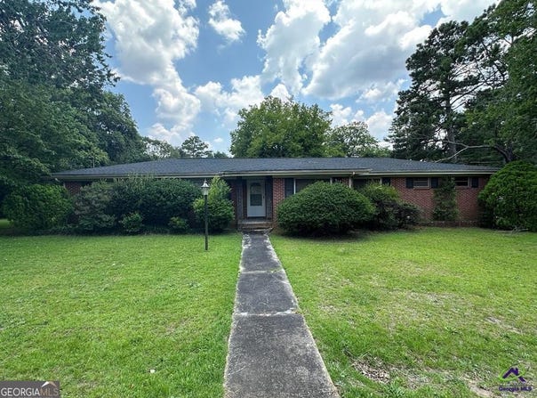 501 Pinecrest, Warner Robins, GA 31093