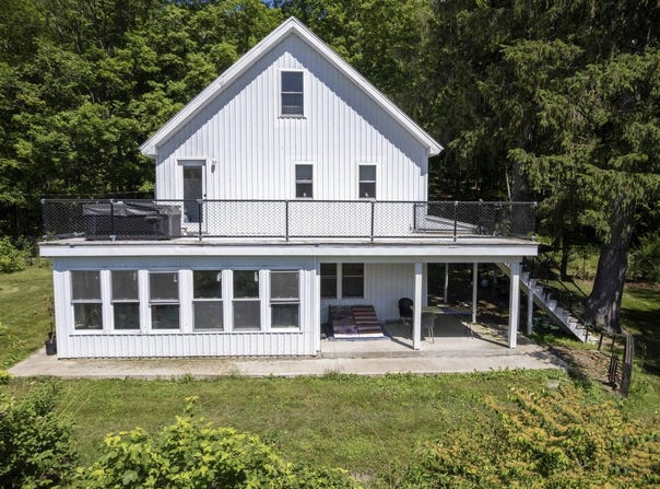 788 White Mills Rd, Chatham, NY 12184