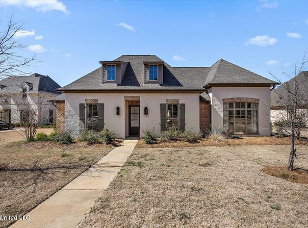 213 S Woodcreek Road, Madison, MS 39110