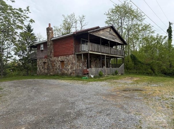 181 Modern Lane, PRINCETON, WV 24740