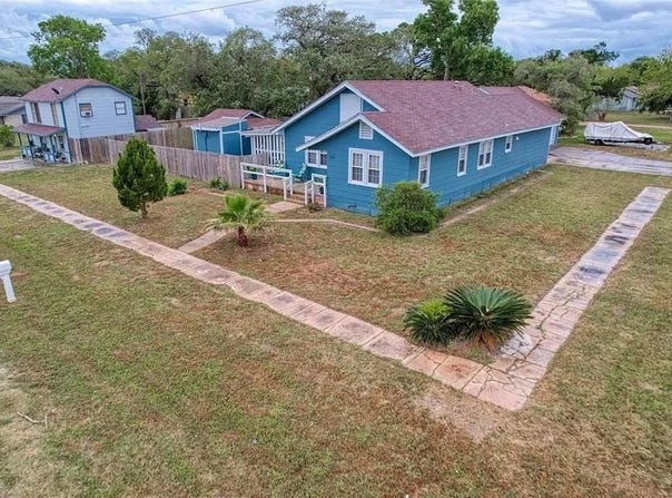 341 W Greenwood, Aransas Pass, TX 78336
