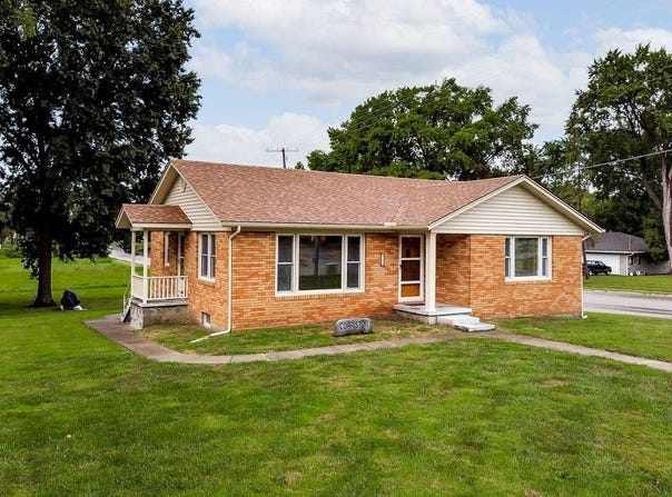 911 Limit Street, Leavenworth, KS 66048