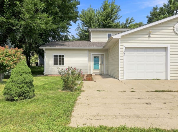 105 5th Street, Cambridge, IA 50046