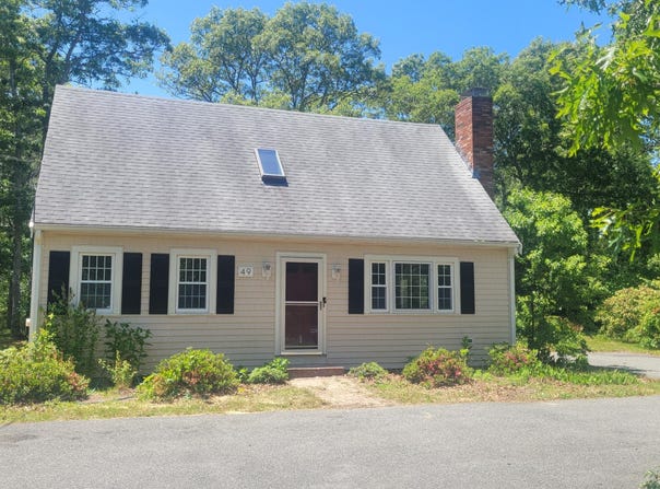 49 Burnham Street, Marstons Mills, MA 02648