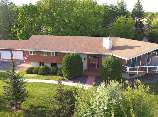 826 EASTVIEW DR, Antigo, WI 54409
