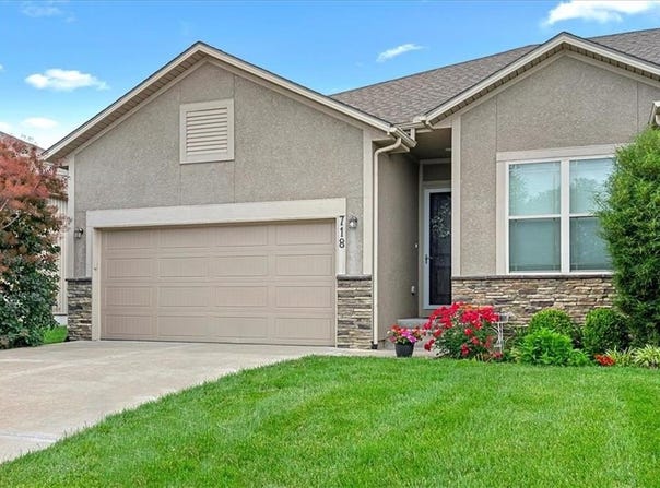 718 S Poplar Street, Gardner, KS 66030