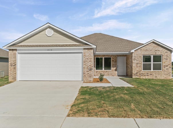 1410 Manor Oaks Boulevard, Searcy, AR 72143