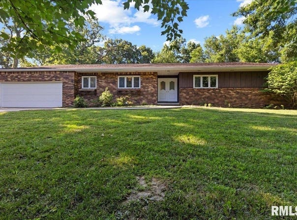 231 ACORN Drive, East Peoria, IL 61611