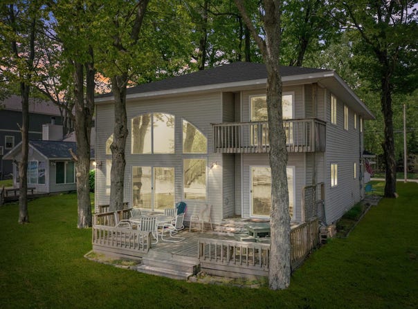 7579 W White Birch Avenue, Lake City, MI 49651