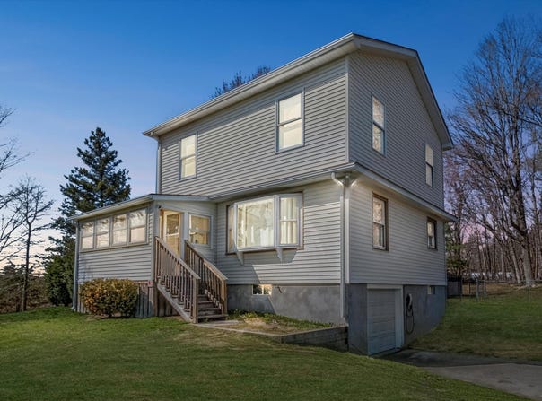 3 East Road, Wallkill, NY 12589