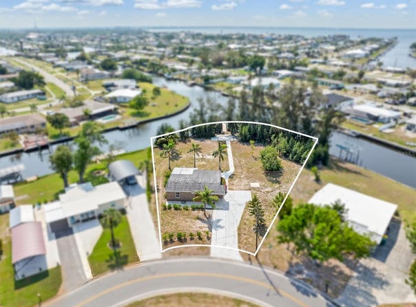 891 PALMETTO DRIVE NE, PORT CHARLOTTE, FL 33952