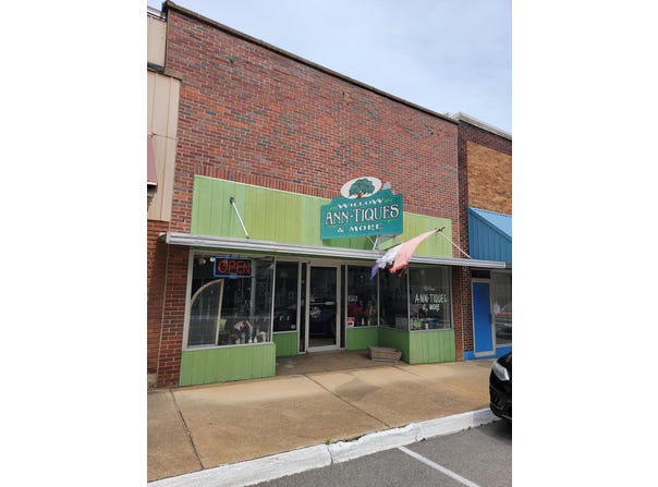 115 E Main Street, Willow Springs, MO 65793