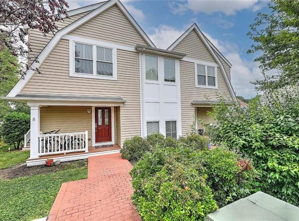 187 Washington Road, Barrington, RI 02806