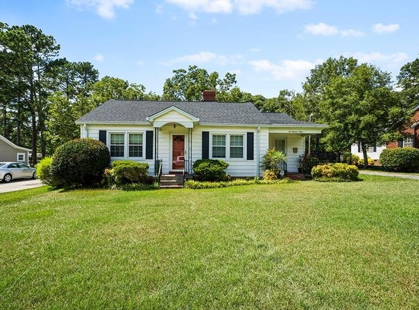 212 Elizabeth, Greenwood, SC 29646