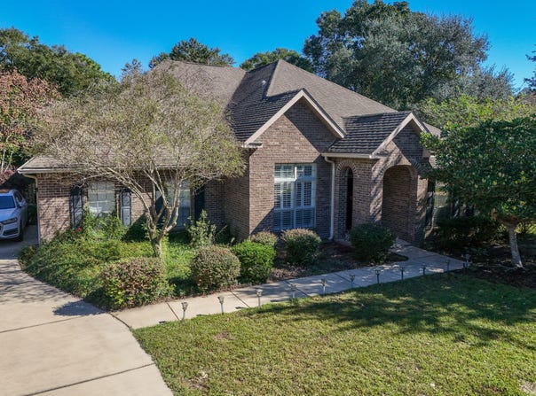 446 Mango Lane, Freeport, FL 32439