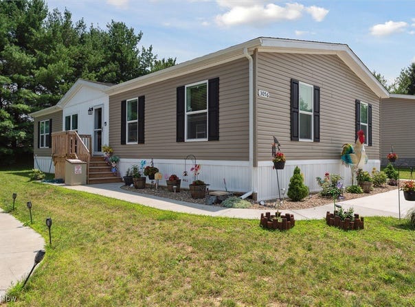 3056 Bent Creek Circle SW, Massillon, OH 44647