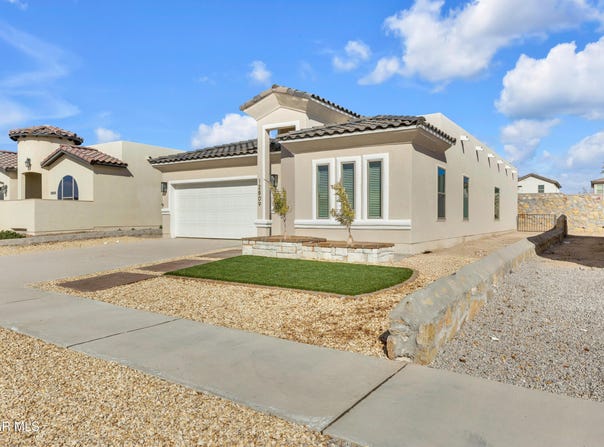 10899 Francisco Vaquera Drive, El Paso, TX 79928