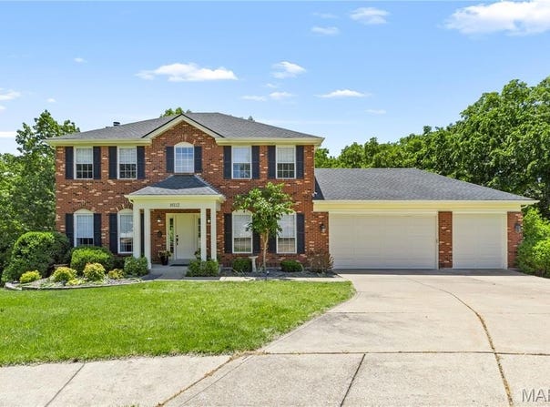 16112 Ridgewoods Manor Circle, Ellisville, MO 63038