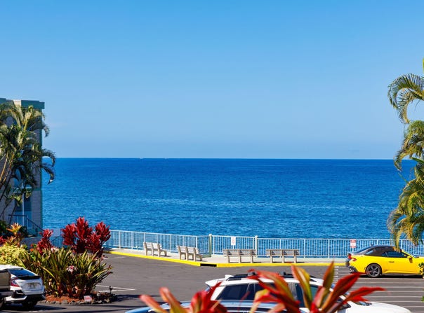 75-6016 ALII DR unit: 126, Kailua-Kona, HI 96740