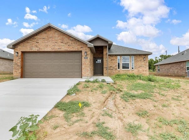 808 Bella Boulevard, Coleman, TX 76834