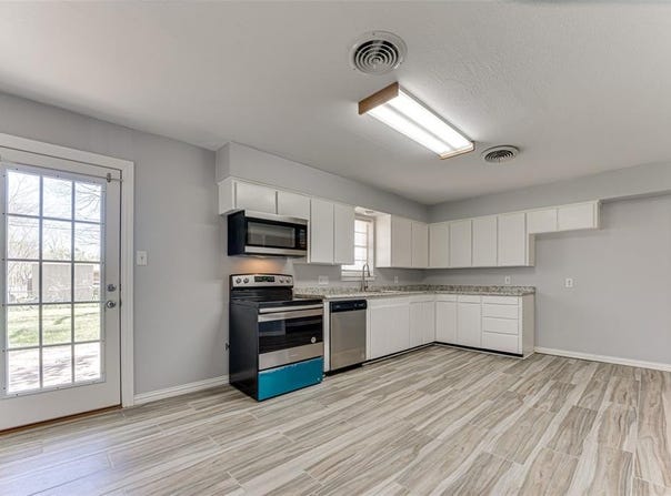 1805 Austin Drive, Kaufman, TX 75142