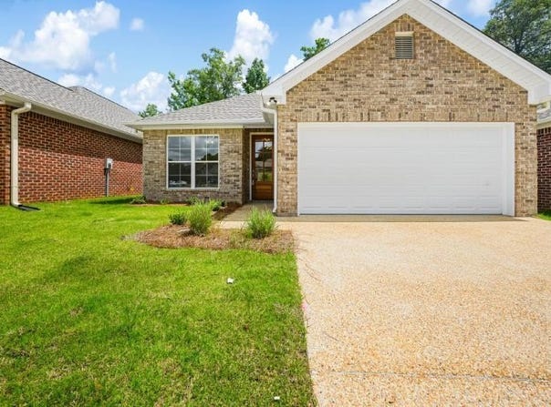 4266 Sydney, Tupelo, MS 38801