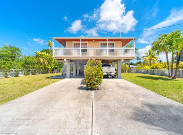 17137 W Bonita Lane, Sugarloaf Key, FL 33042