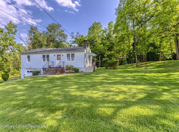 300 Union Center Road, Ulster Park, NY 12487