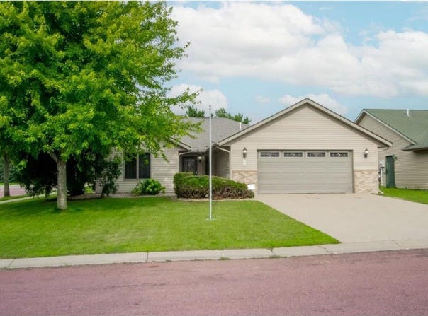 100 Copper Village Circle, Mankato, MN 56001