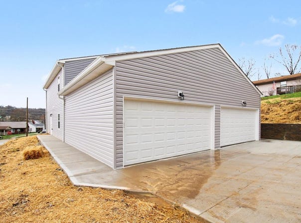 190 Powers, Aurora, IN 47001
