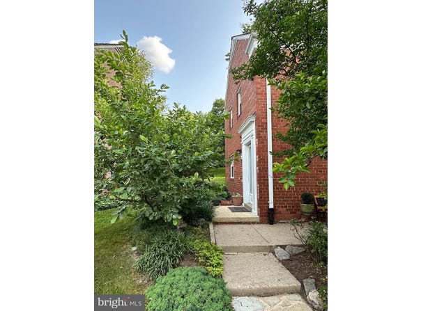 3300 VALLEY DRIVE, ALEXANDRIA, VA 22302