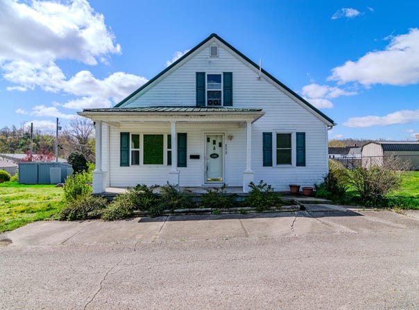 372 Ruth Avenue, West Liberty, KY 41472