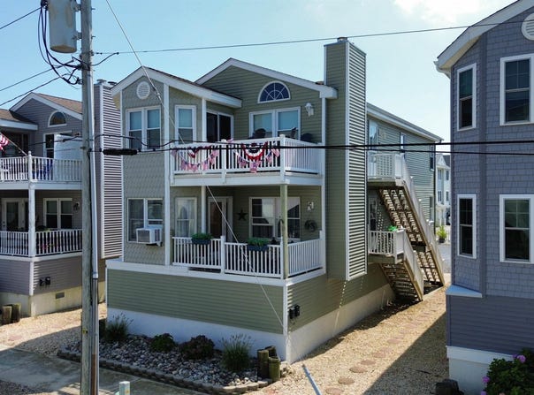 12 W 6th Street, Ocean City, NJ 08226