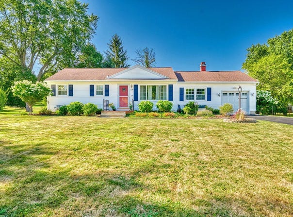 119 Creek Hill Lane, Rochester, NY 14625
