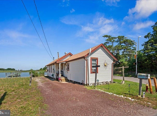 4 FIRST, MANAHAWKIN, NJ 08050