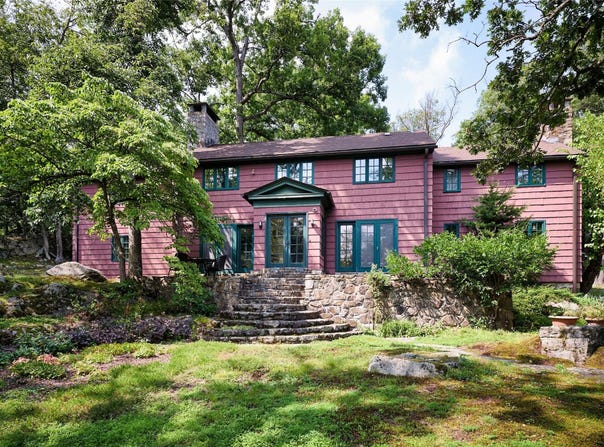 92 Mountain Farm Road, Tuxedo Park, NY 10987