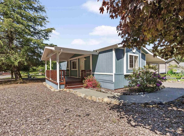 9825 US Hwy 199 #33, Gasquet, CA 95543-9610